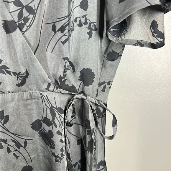 41 Hawthorn Gray Ruched Sundress V-Neck Flutter Sleeve - Picture 5 of 8